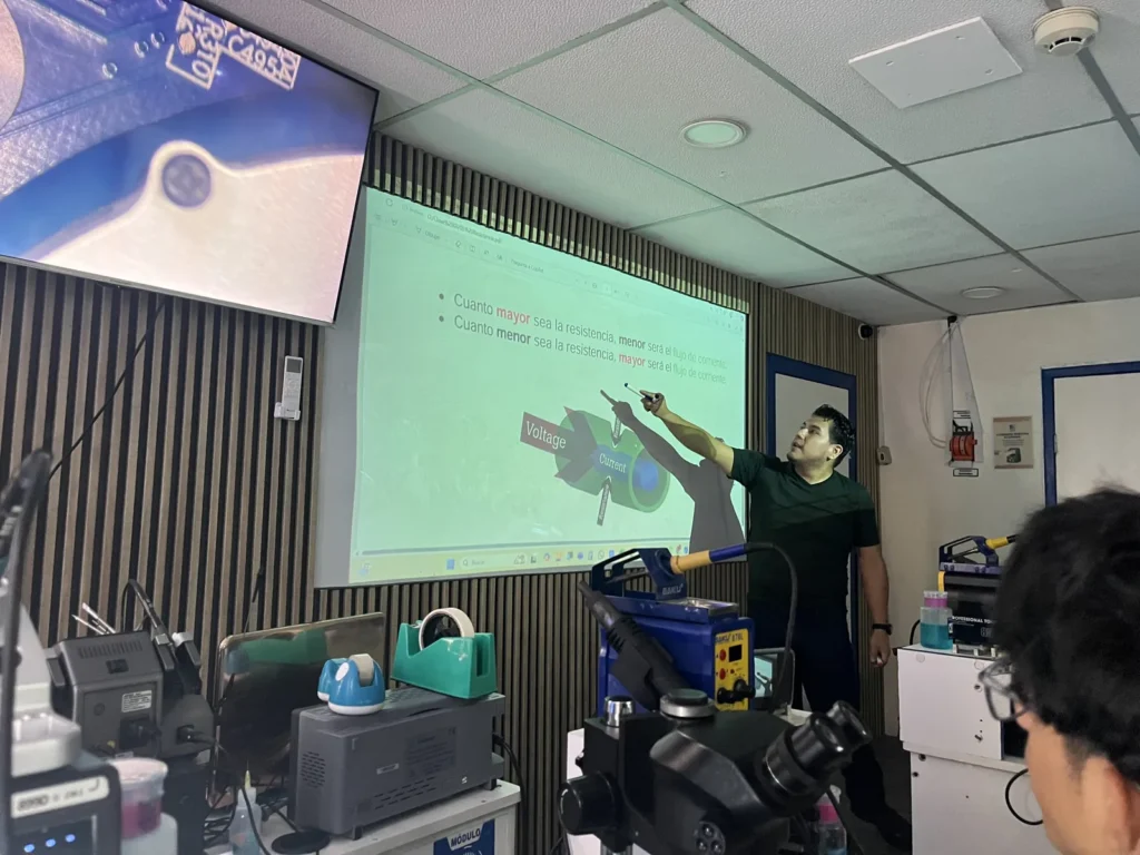 Capacitación técnica en electrónica