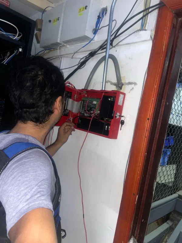 Instalación de panel de alarma Dahua